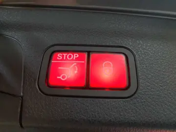 MERCEDES-BENZ GLE 350de-Advanced Premium Pano AHK Airm