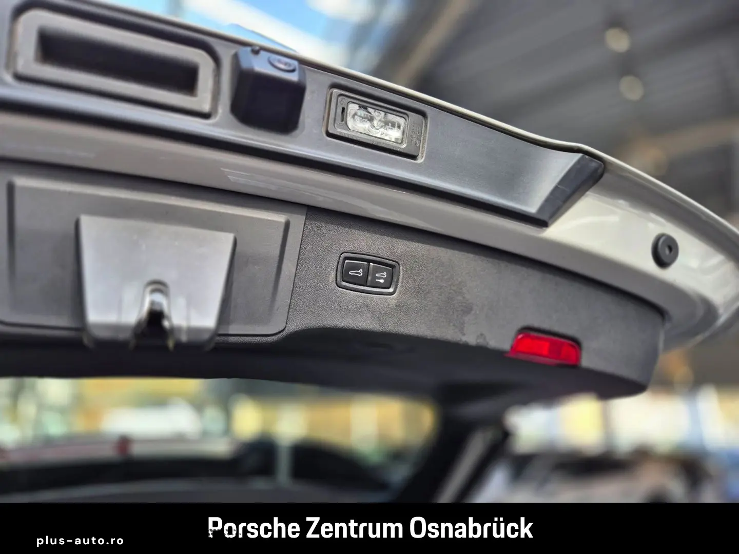 PORSCHE Cayenne S PassDisplay Massage Burmester DVD 360