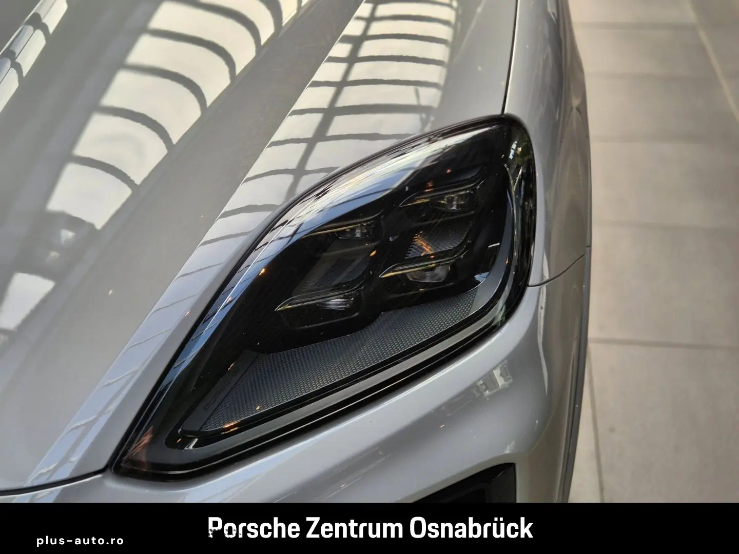 PORSCHE Cayenne S PassDisplay Massage Burmester DVD 360