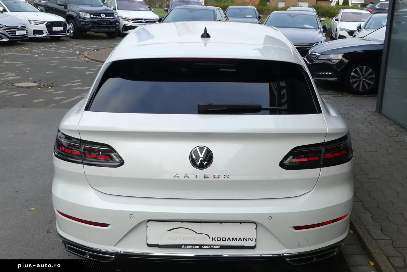 Volkswagen Arteon SB 2.0 TSI R-Line H&K STDHZ 360 Cam 20