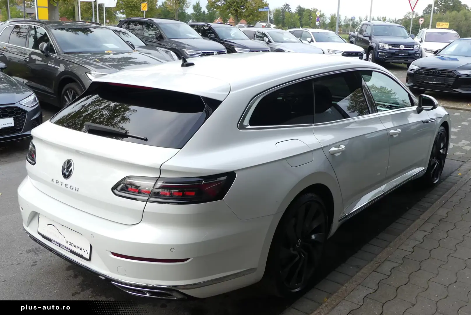 Volkswagen Arteon SB 2.0 TSI R-Line H&K STDHZ 360 Cam 20