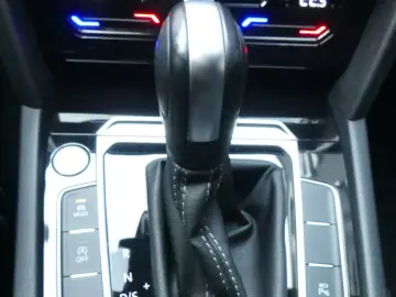 Volkswagen Arteon SB 2.0 TSI R-Line H&K STDHZ 360 Cam 20