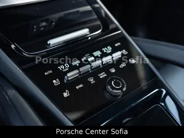 PORSCHE Cayenne 3.0 PassDisplay SoftClose Ventilation 360