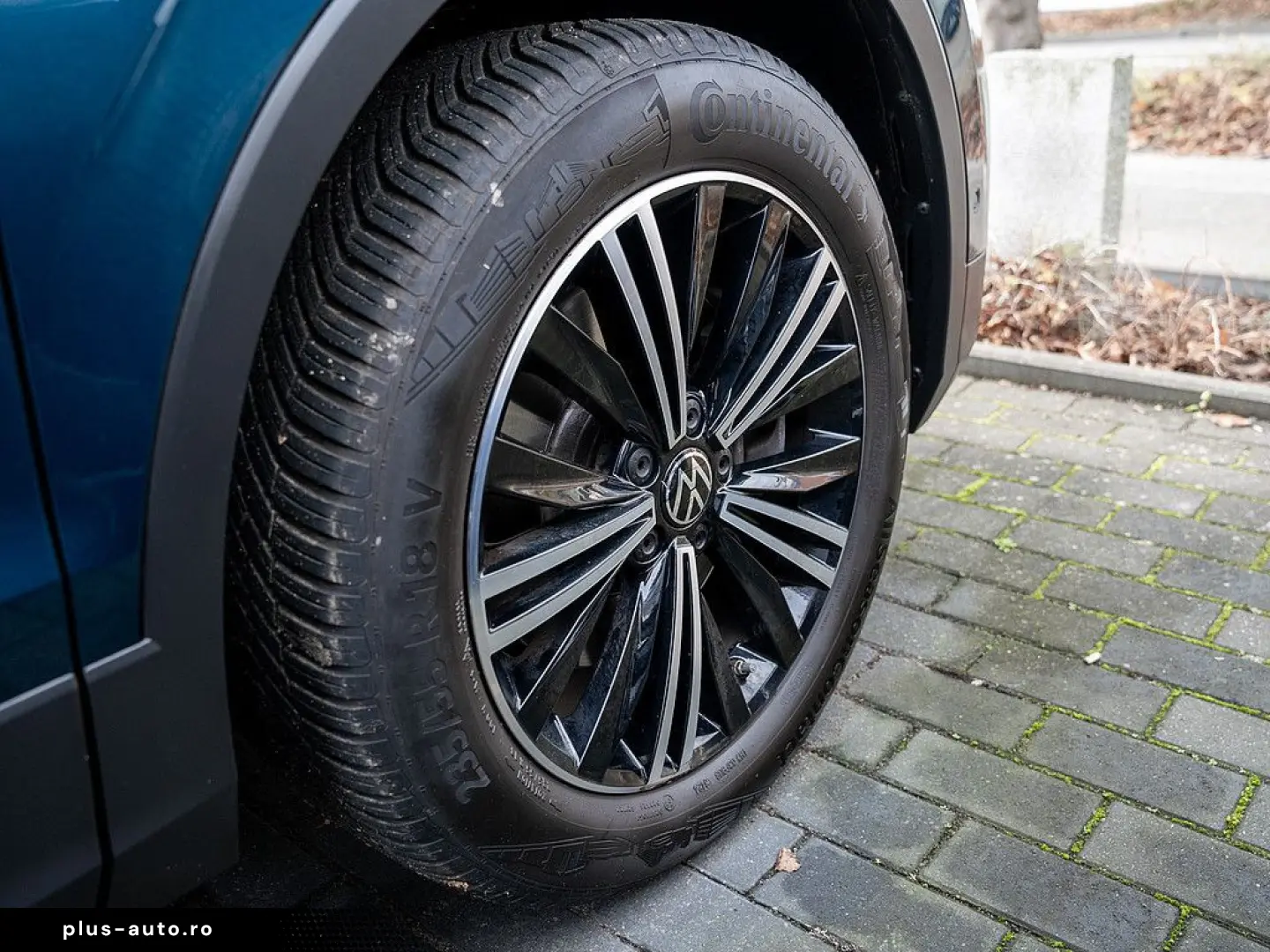 VW Tiguan 2.0 TSI Elegance 4M DSG AHK 360  HUD PANO