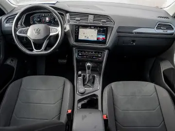 VW Tiguan 2.0 TSI Elegance 4M DSG AHK 360  HUD PANO