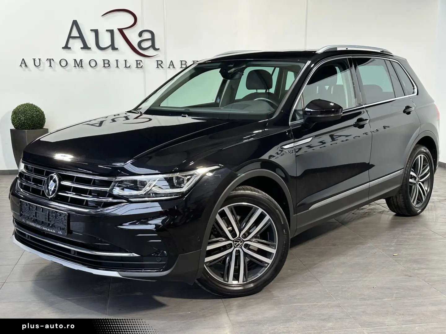 VW Tiguan 4Motion Elegance Sport NAV LED PANO 19