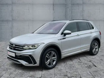 VW Tiguan 2.0 TSI DSG 4M R-LINE MATRIX NAVI AHK ACC