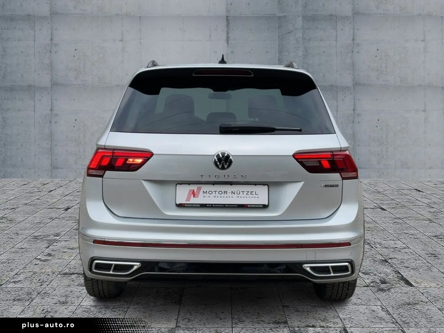 VW Tiguan 2.0 TSI DSG 4M R-LINE MATRIX NAVI AHK ACC