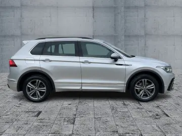 VW Tiguan 2.0 TSI DSG 4M R-LINE MATRIX NAVI AHK ACC