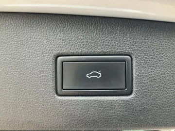 VW Tiguan 2.0 TSI DSG 4M R-LINE MATRIX NAVI AHK ACC