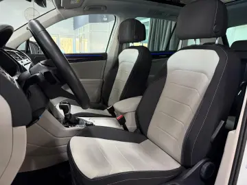 VW Elegance 4Motion   PANO MATRIX  VIRTUAL