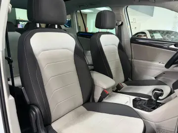 VW Elegance 4Motion   PANO MATRIX  VIRTUAL