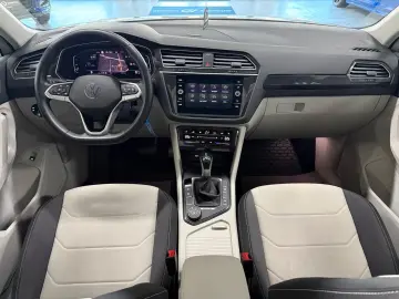 VW Elegance 4Motion   PANO MATRIX  VIRTUAL