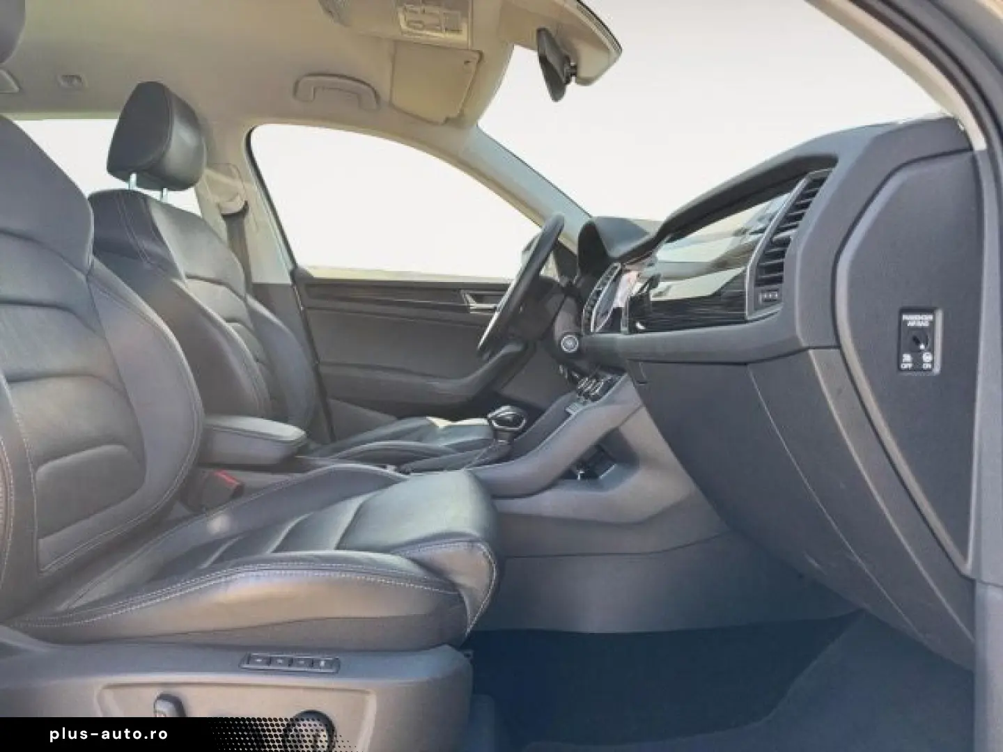 SKODA Kodiaq 2.0 TSI DSG 4x4 Style Navi AHK DCC Standh