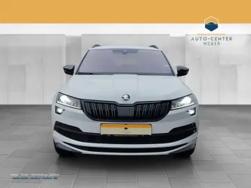 SKODA Karoq 2.0 TSI Sportline 4x4 DSG 4xSHZ ACC AHK LM