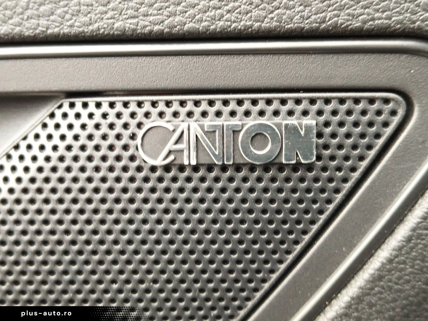 SKODA Karoq 2.0 TSI Sportline 4x4 DSG 4xSHZ ACC AHK LM