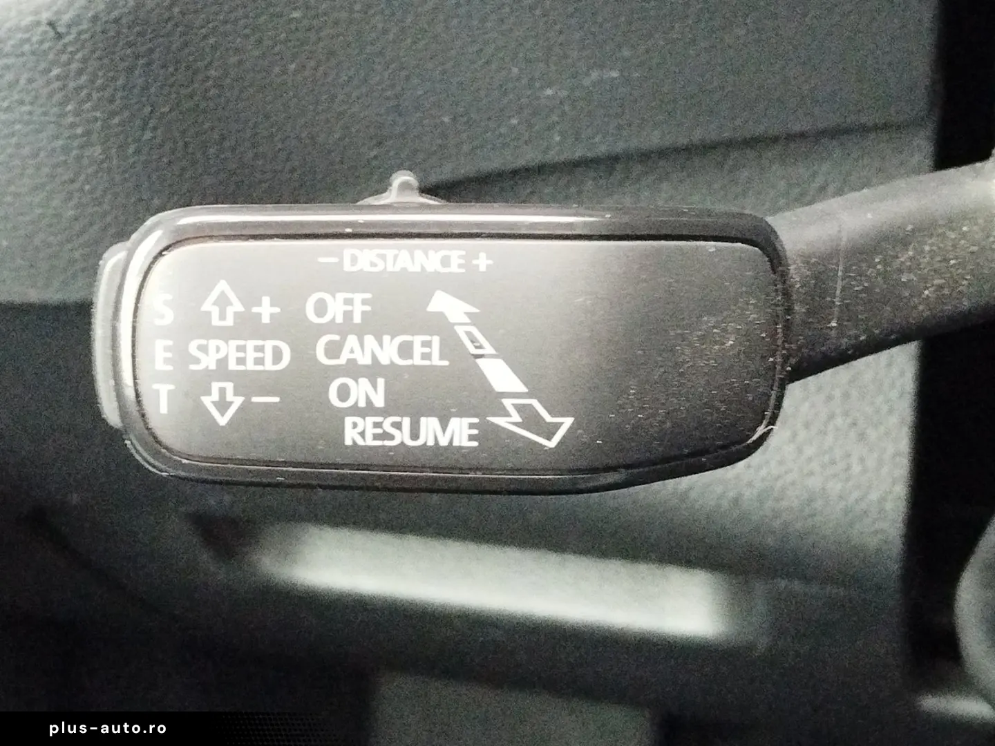 SKODA Karoq 2.0 TSI Sportline 4x4 DSG 4xSHZ ACC AHK LM