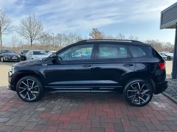 SKODA Karoq 2.0 TDI DSG 4x4 SPORTLINE 360 VIRTUAL AHK