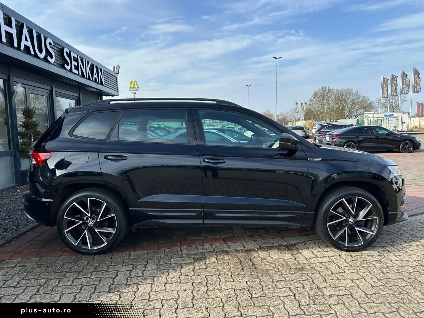 SKODA Karoq 2.0 TDI DSG 4x4 SPORTLINE 360 VIRTUAL AHK