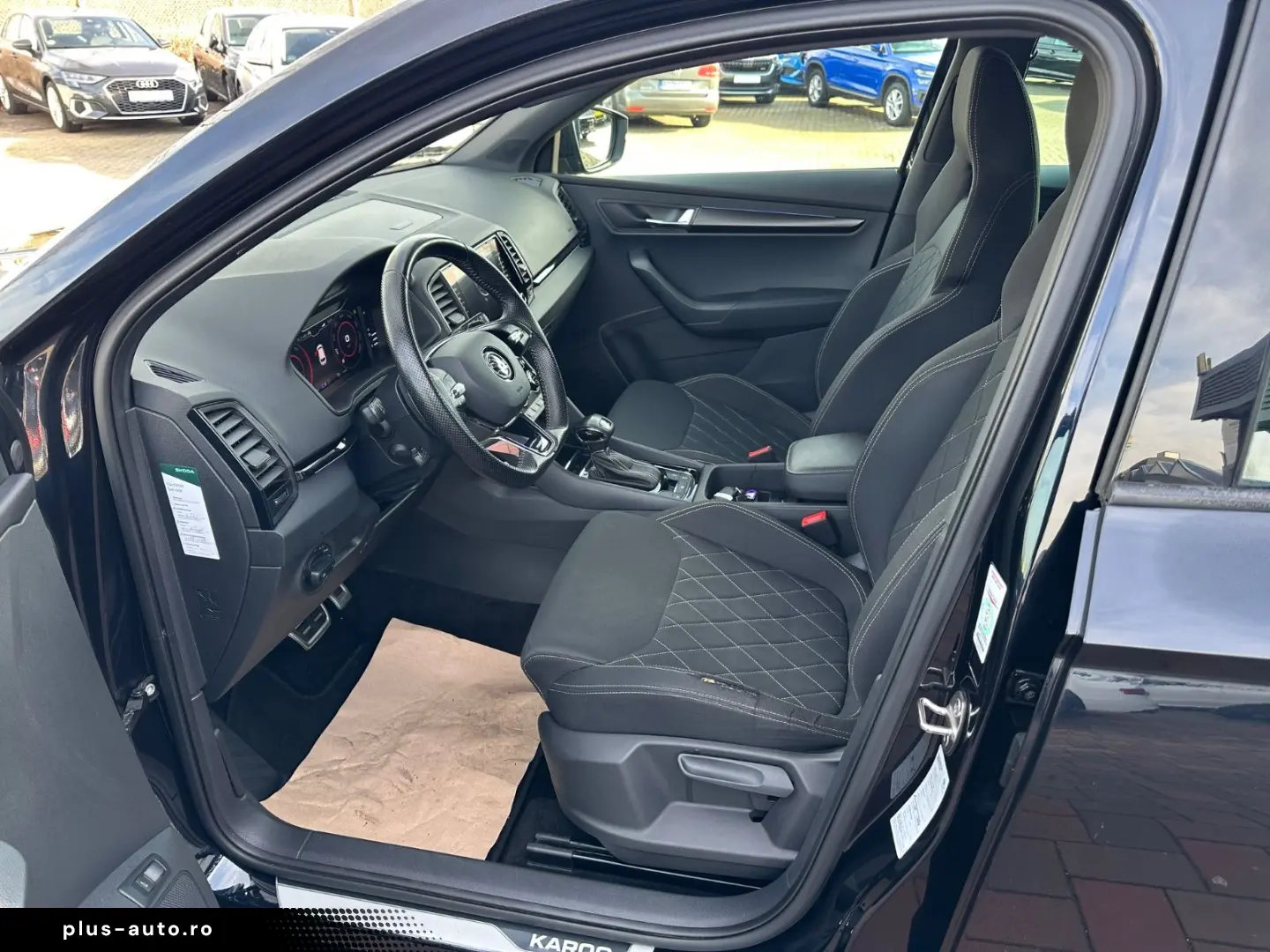 SKODA Karoq 2.0 TDI DSG 4x4 SPORTLINE 360 VIRTUAL AHK