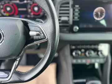 SKODA Karoq 2.0 TDI DSG 4x4 SPORTLINE 360 VIRTUAL AHK