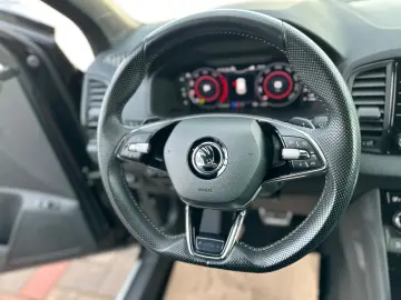 SKODA Karoq 2.0 TDI DSG 4x4 SPORTLINE 360 VIRTUAL AHK