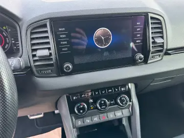 SKODA Karoq 2.0 TDI DSG 4x4 SPORTLINE 360 VIRTUAL AHK