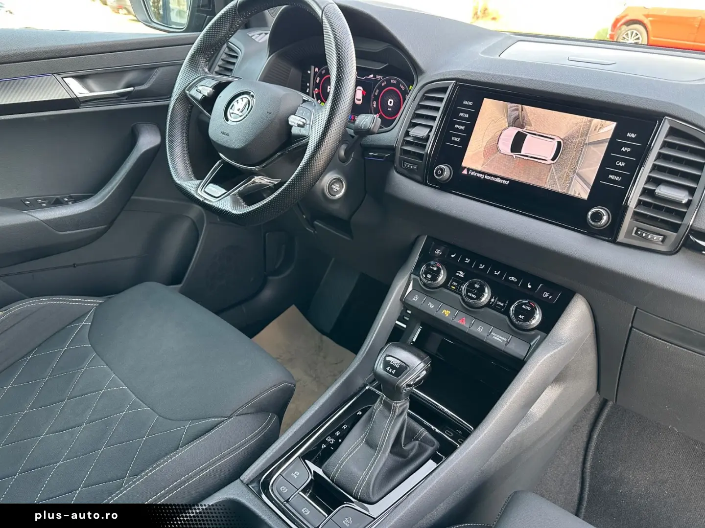 SKODA Karoq 2.0 TDI DSG 4x4 SPORTLINE 360 VIRTUAL AHK