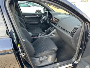 SKODA Karoq 2.0 TDI DSG 4x4 SPORTLINE 360 VIRTUAL AHK
