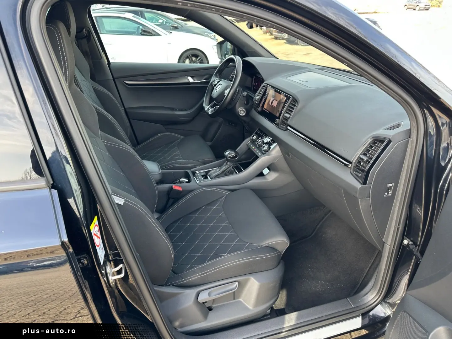 SKODA Karoq 2.0 TDI DSG 4x4 SPORTLINE 360 VIRTUAL AHK