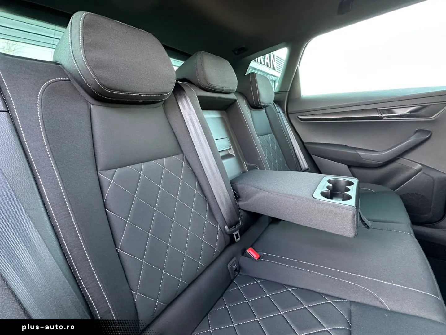 SKODA Karoq 2.0 TDI DSG 4x4 SPORTLINE 360 VIRTUAL AHK