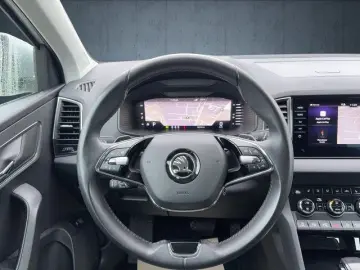 SKODA Karoq 2.0 TDI DSG Style 4x4 NAVI KAMERA ACC LED
