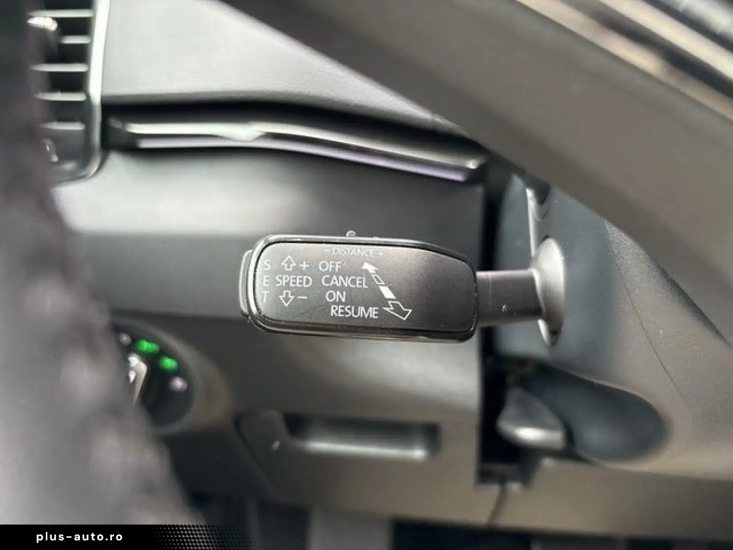 SKODA Karoq 2.0 TDI DSG Style 4x4 NAVI KAMERA ACC LED