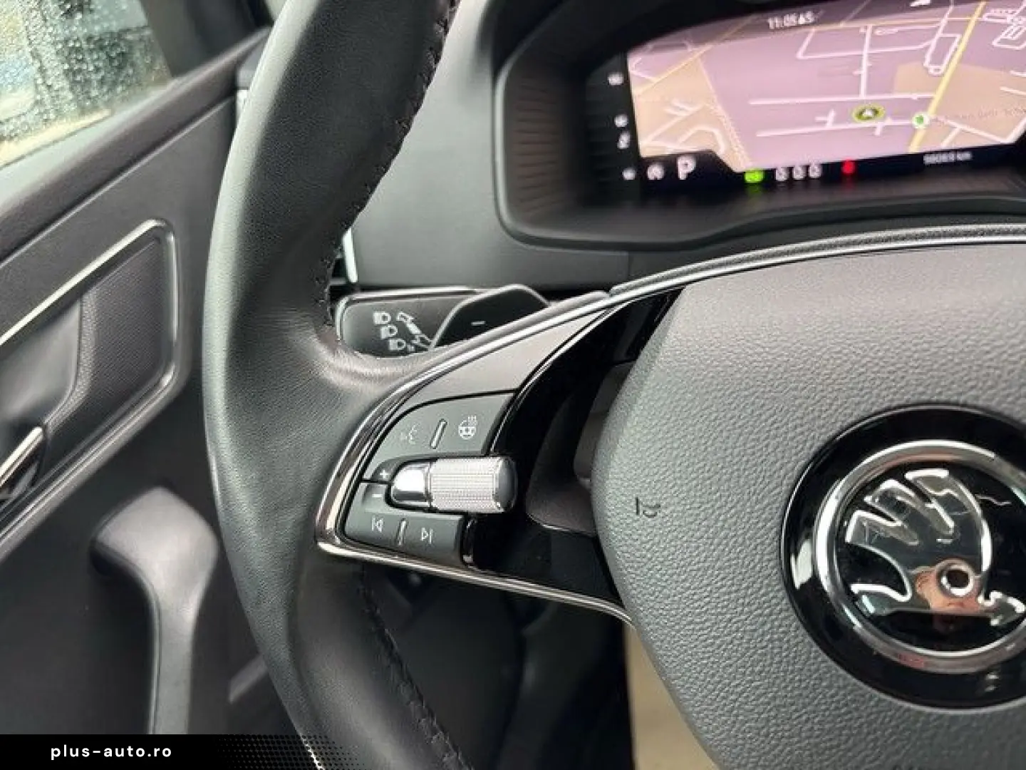 SKODA Karoq 2.0 TDI DSG Style 4x4 NAVI KAMERA ACC LED