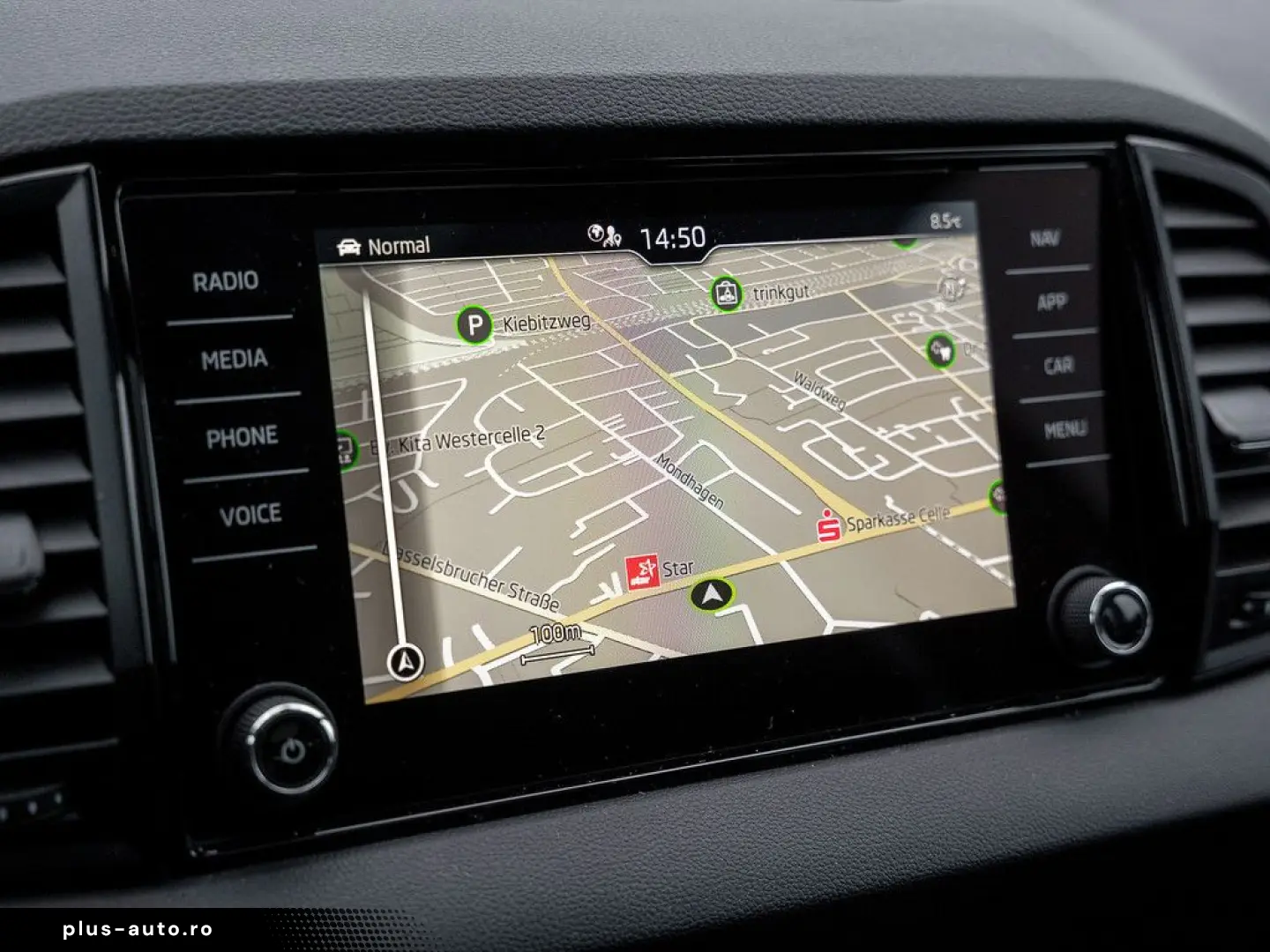 SKODA Karoq 2.0 TDI Sportline 4x4 AHK NAVI ACC DCC KAM