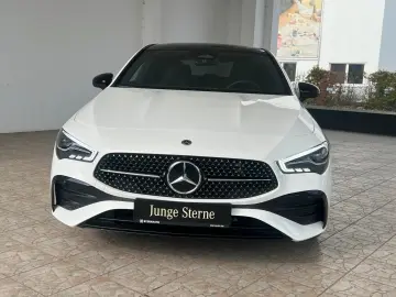 MERCEDES-BENZ CLA 200 AMG