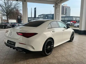 MERCEDES-BENZ CLA 200 AMG
