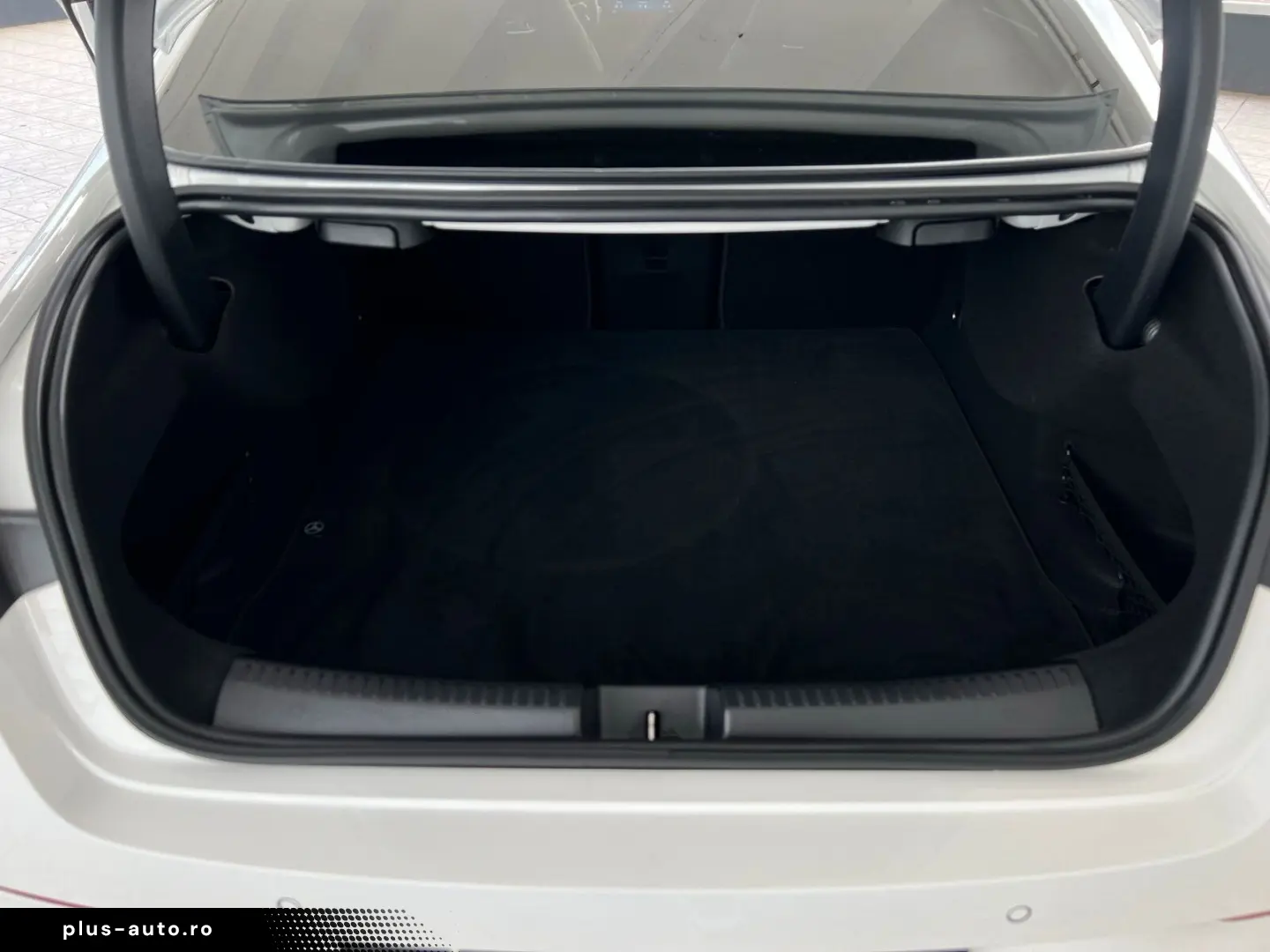 MERCEDES-BENZ CLA 200 AMG