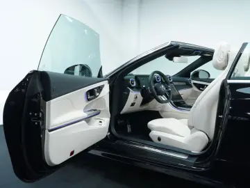 MERCEDES-BENZ CLE 220 d Cabrio AMG 9G LED 360  OLED MMRY 20