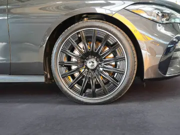 MERCEDES-BENZ CLE 220 d Cabrio AMG Line Night macchi&hellip;