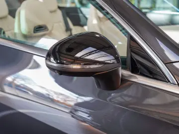 MERCEDES-BENZ CLE 220 d Cabrio AMG Line Night macchi&hellip;