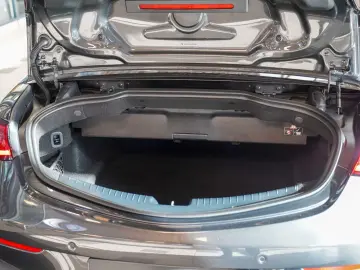 MERCEDES-BENZ CLE 220 d Cabrio AMG Line Night macchi&hellip;