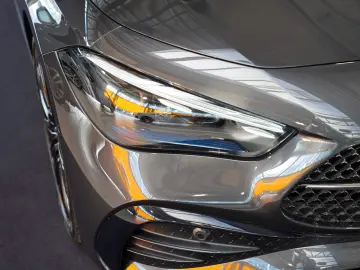 MERCEDES-BENZ CLE 220 d Cabrio AMG Line Night macchi&hellip;