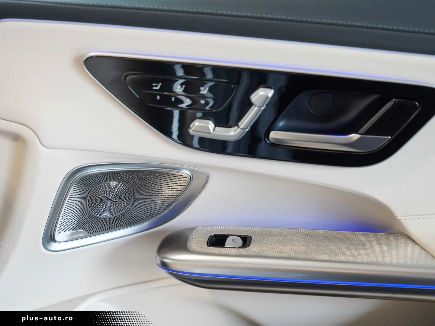 MERCEDES-BENZ CLE 220 d Cabrio AMG Line Night macchi&hellip;