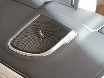 MERCEDES-BENZ CLE 220 d Cabrio AMG Line Night macchi&hellip;