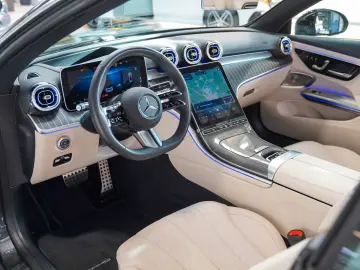 MERCEDES-BENZ CLE 220 d Cabrio AMG Line Night macchi&hellip;