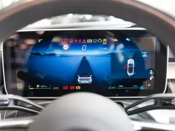 MERCEDES-BENZ CLE 220 d Cabrio AMG Line Night macchi&hellip;