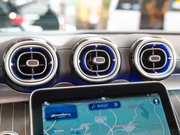 MERCEDES-BENZ CLE 220 d Cabrio AMG Line Night macchi&hellip;