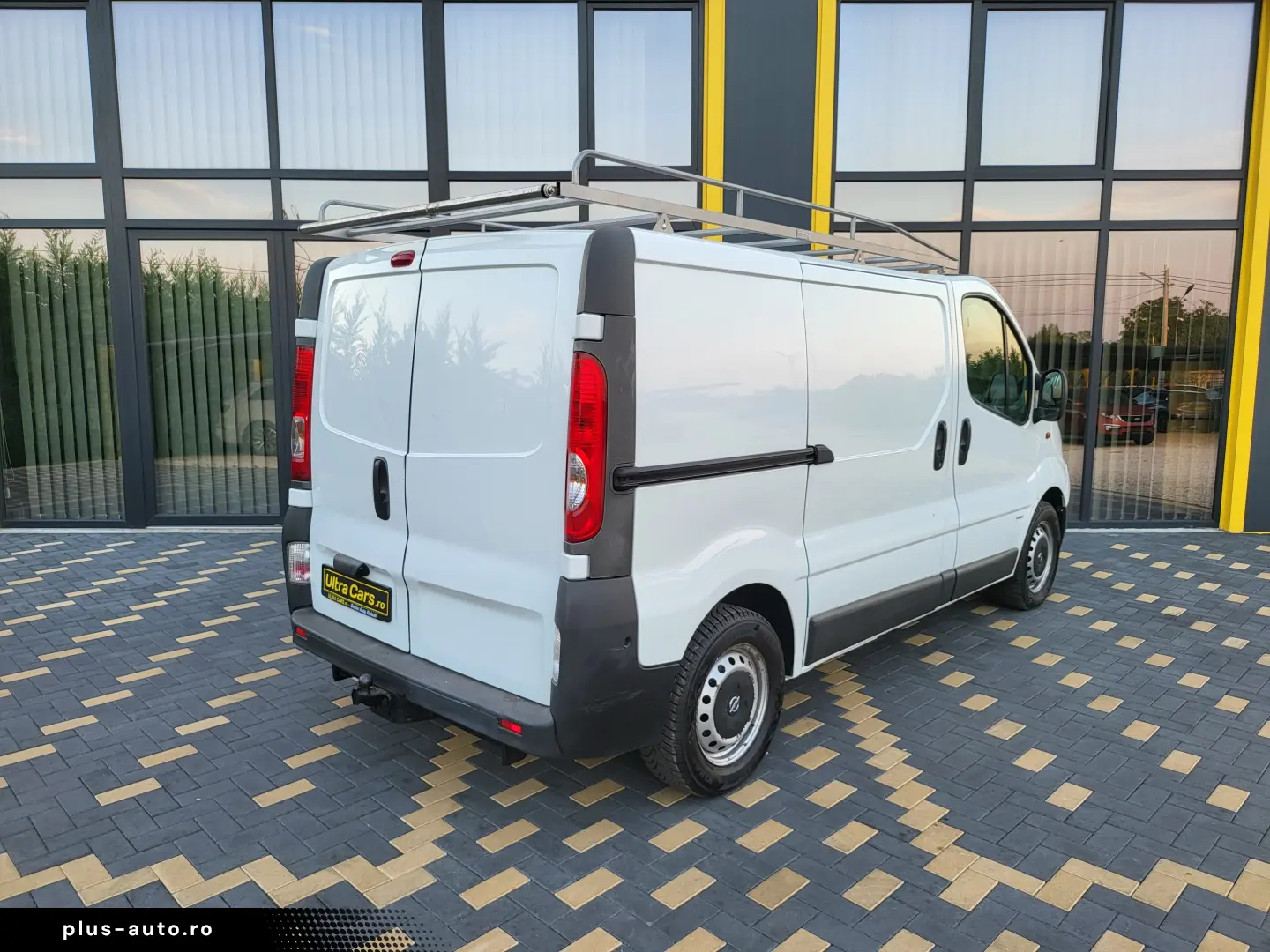 Opel Vivaro 2.0dCi    Euro 5