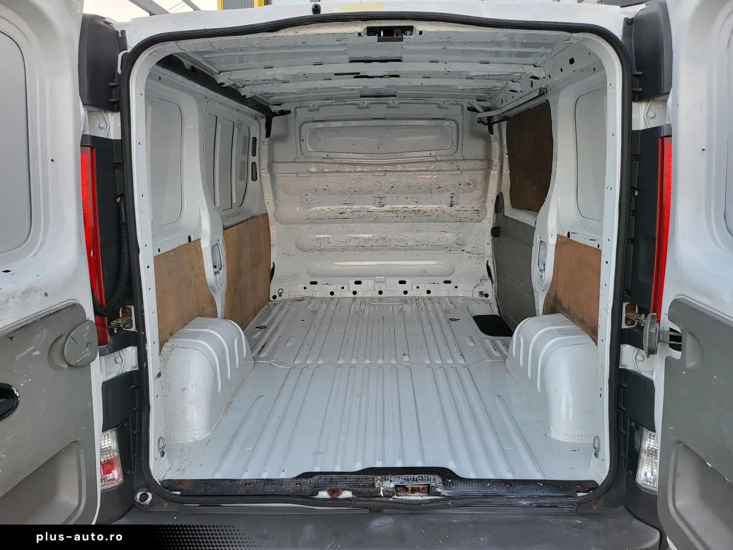 Opel Vivaro 2.0dCi    Euro 5